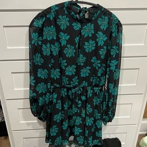 BRAND NEW NEVER WORN WOMENS DRESS